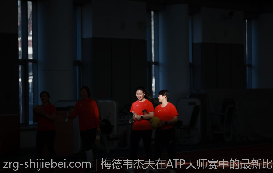 梅德韦杰夫在ATP大师赛中的最新比分详情分析